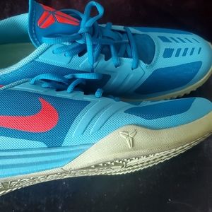 Kobe Sneakers